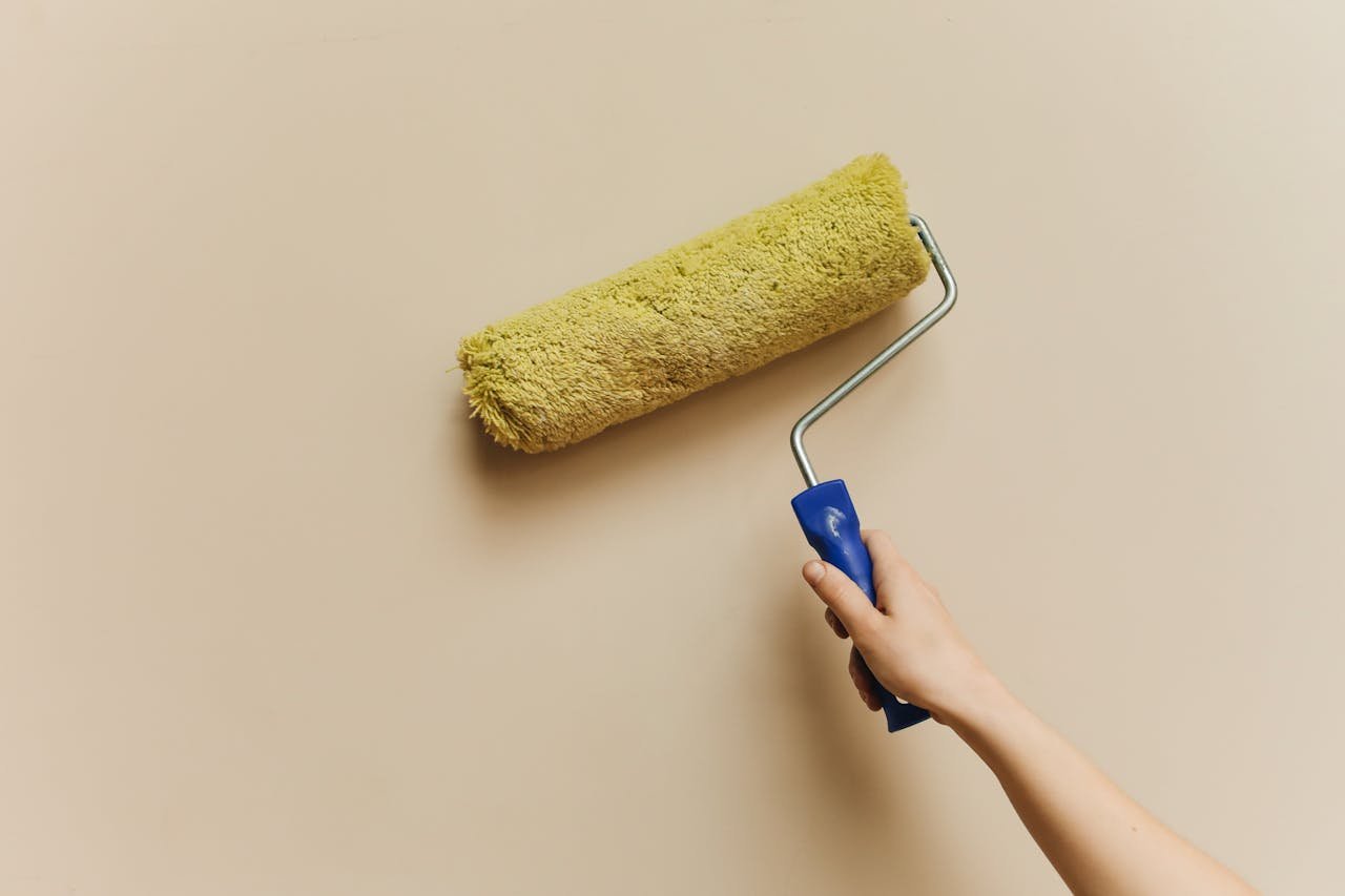 Hoe renovlies behang het uiterlijk van een verouderde ruimte compleet kan transformeren